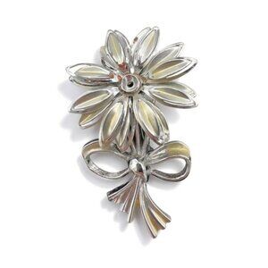 Vintage Silver Tone Floral Brooch With Pearlescent Enamel Flower & Bow Design